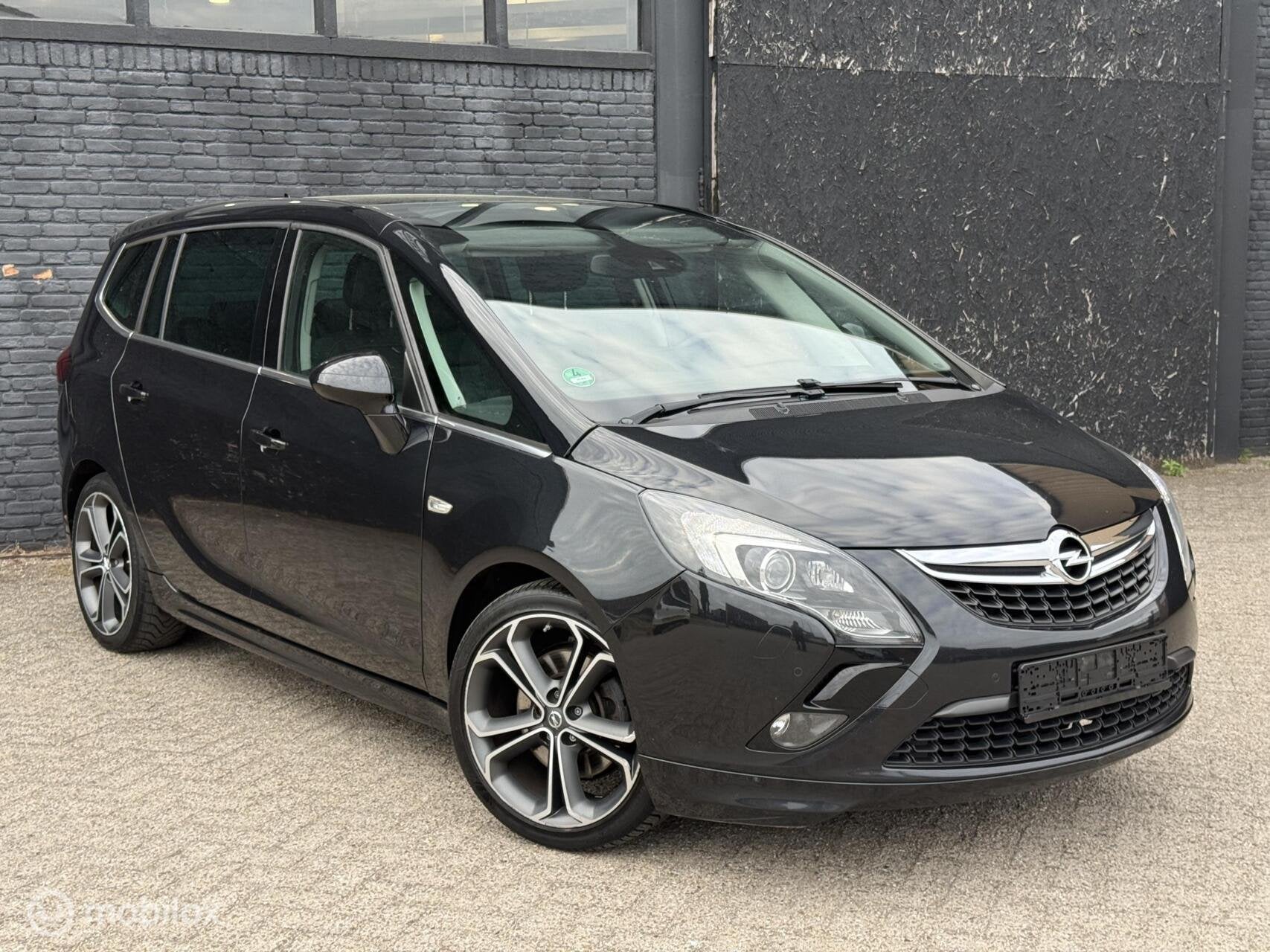 Opel Zafira Tourer 2.0 CDTI Design Edition 7p., Automatische klimaatregeling, Zwart, 4 cilinders, 7 stoelen