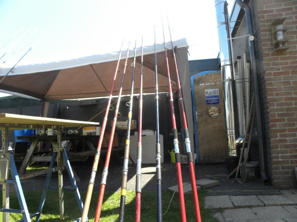 diverse zeehengels van 3,3 mtr tot 4,20 mtr div gooi gewicht, Ophalen, Zo goed als nieuw, Werphengel