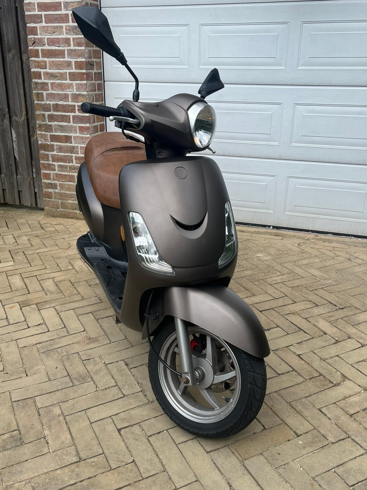 Sym Fiddle 2 2009, Ophalen, Zo goed als nieuw, Benzine, Fiddle