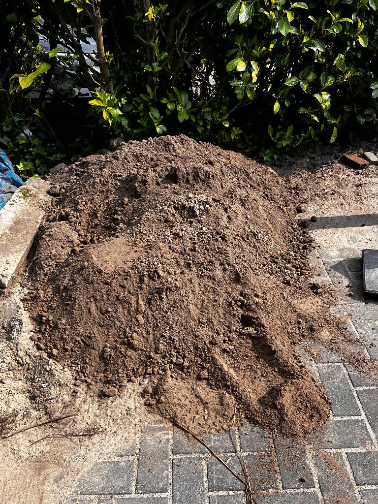 Grond gratis, Tuin en Terras, Aarde en Mest, Ophalen, Tuinaarde