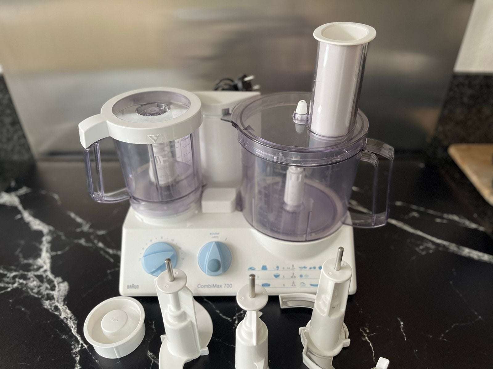 Braun CombiMax 700 Keukenmachine - Zo goed als nieuw, 2 tot 3 liter, Ophalen, Zo goed als nieuw, 3 snelheden of meer