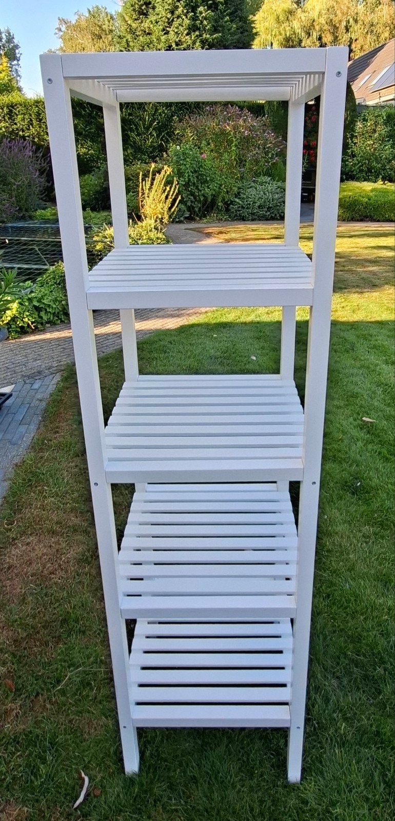 Wit houten rek, Ophalen