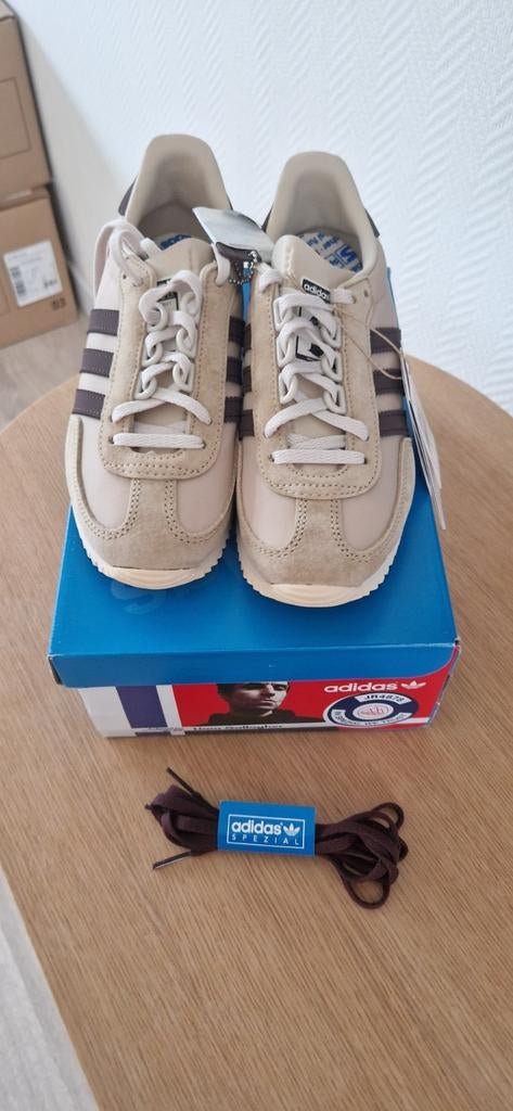 Nieuw: adidas LG Achille SPZL x Liam Gallagher - Maat 36 2/3, Ophalen of Verzenden, Nieuw, Beige