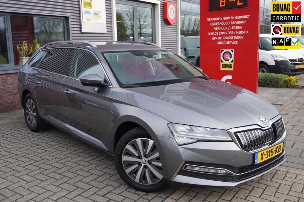 Skoda Superb Combi 1.4 TSI iV Business Edition / ACC / Memor, Auto's, Skoda, Bedrijf, Te koop, Superb, ABS, Airbags, Airconditioning