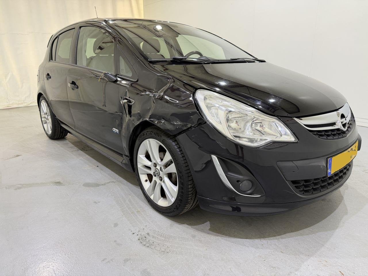 Opel Corsa HB 1.4 Cosmo Navi/Airco (bj 2011), Auto diversen, Schadeauto's, Opel, Handgeschakeld, Benzine, Overige carrosserieën
