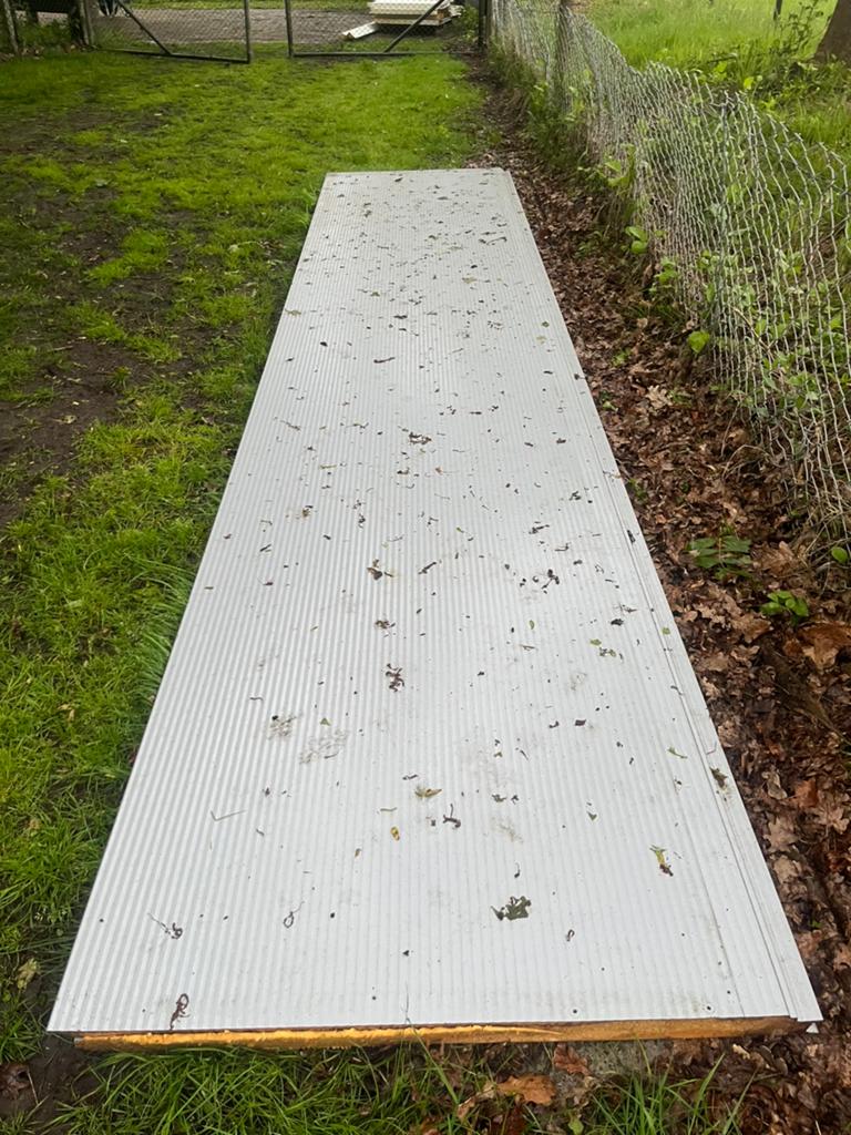 sandwich panelen gebruikt 10 stuks 6 cm dik, Doe-het-zelf en Verbouw, Dakpannen en Dakbedekking, Ophalen, Metaal, 15 m² of meer