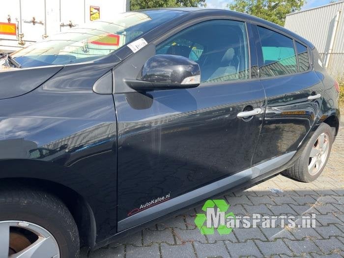 Portier 4Deurs links-voor van een Renault Megane (TEGNE), Gebruikt, -, -, Ophalen of Verzenden