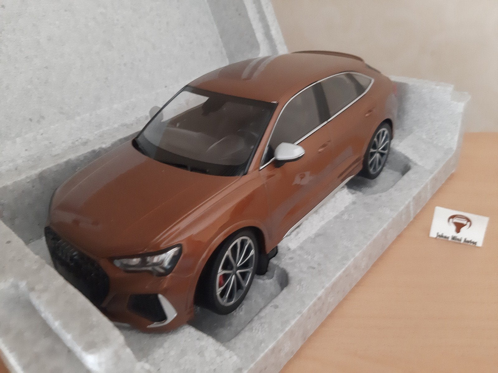 Audi RS Q3 2019 Bruin-Metallic van Minichamps 1:18, Minichamps, Auto, Nieuw, Ophalen of Verzenden