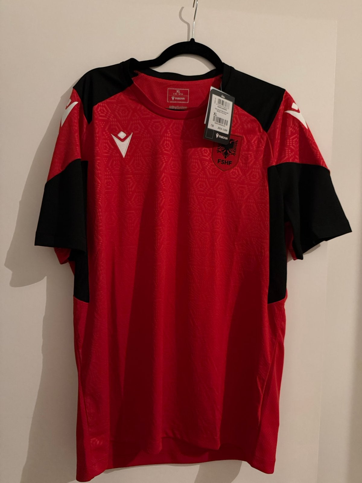 Albanie shirt macron FSHF, Kleding | Heren, Ophalen of Verzenden, Nieuw, Maat 52/54 (L), Voetbal