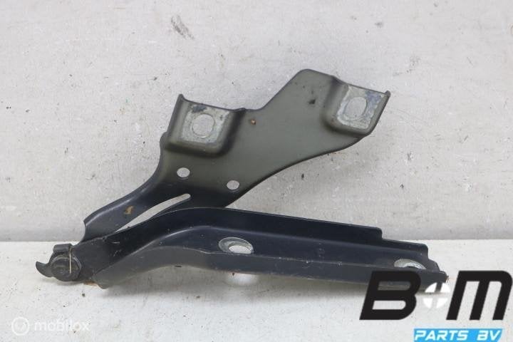 Motorkapscharnier links VW Passat B8 LR7H 3G0823301, Gebruikt
