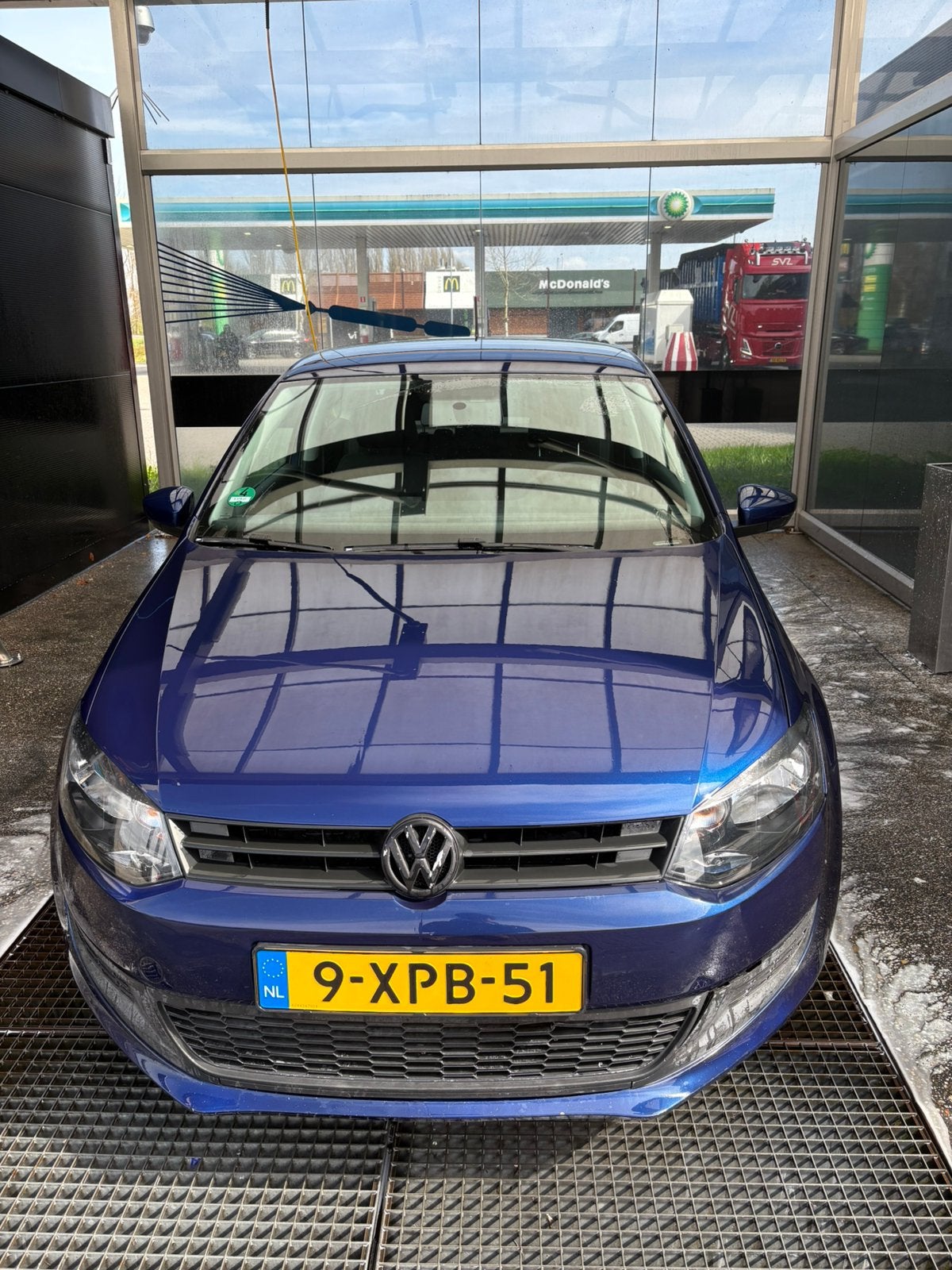 Betrouwbare en zuinige VW Polo 1.2 TSI, Voorwielaandrijving, 967 kg, 40 €/maand, Blauw