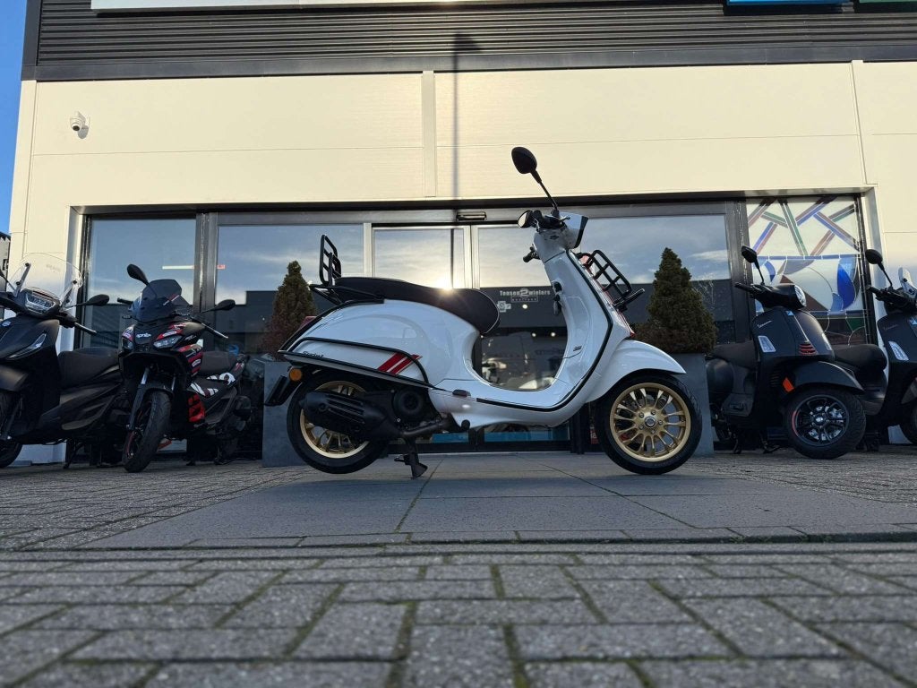 Vespa Sprint 45KM E5 Racing Sixteen, Fietsen en Brommers, Scooters | Vespa, Niet ingevuld, Maximaal 45 km/u, Niet ingevuld, Ophalen of Verzenden