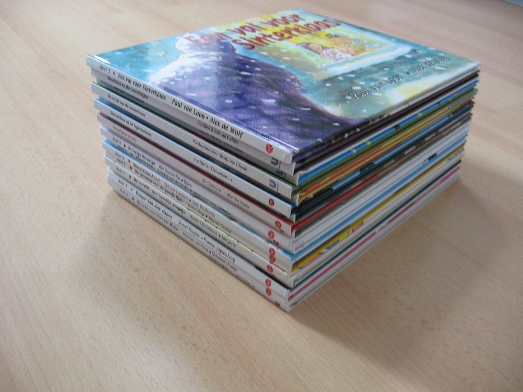 Sinterklaasboeken 15 stuks door bekende Nederlanders, Ophalen of Verzenden, Nieuw