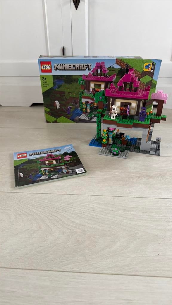 Lego minecraft 21183 het trainingshuis, Ophalen of Verzenden, Zo goed als nieuw