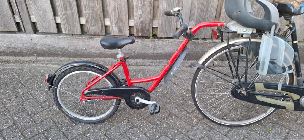 Rode Aanhangfiets voor Kinderen, Fietsen en Brommers, Ophalen, Gebruikt, Aanhangfiets, Minder dan 20 kg