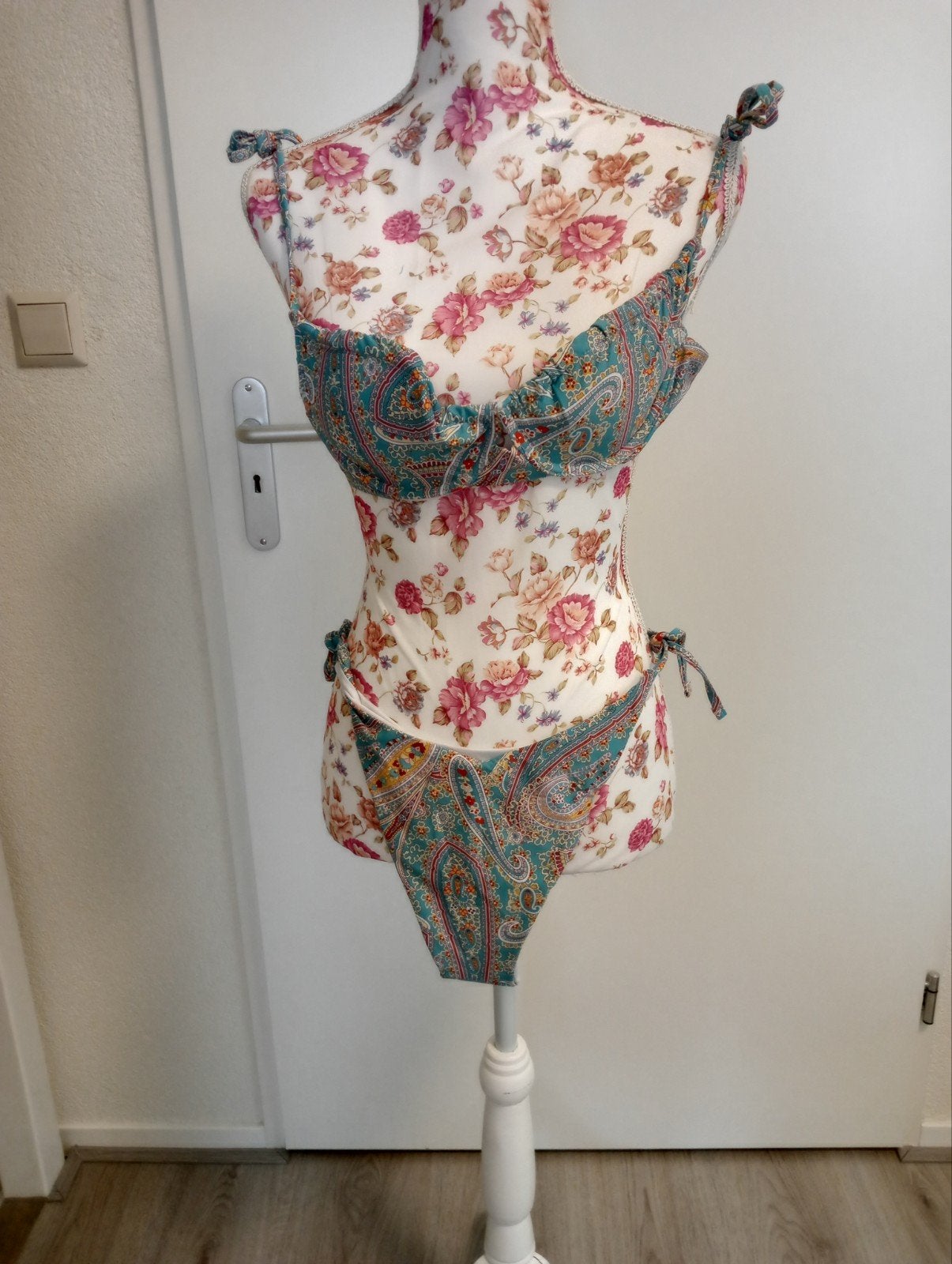 Bikini met paisley print - Maat M Uitverkoop, Kleding | Dames, Meerkleurig, Nieuw, Ophalen of Verzenden, Onbekend