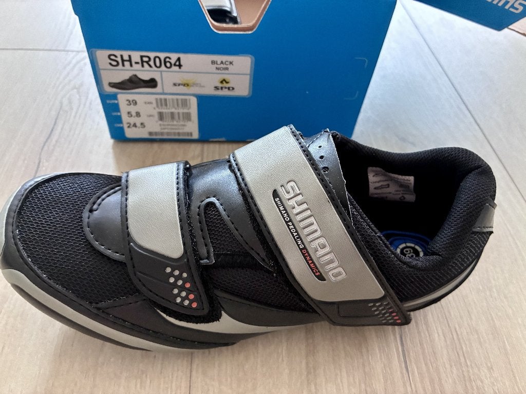 Racefiets-/wielrenschoenen (Shimano en FLR), Ophalen of Verzenden, Zo goed als nieuw, Schoenen