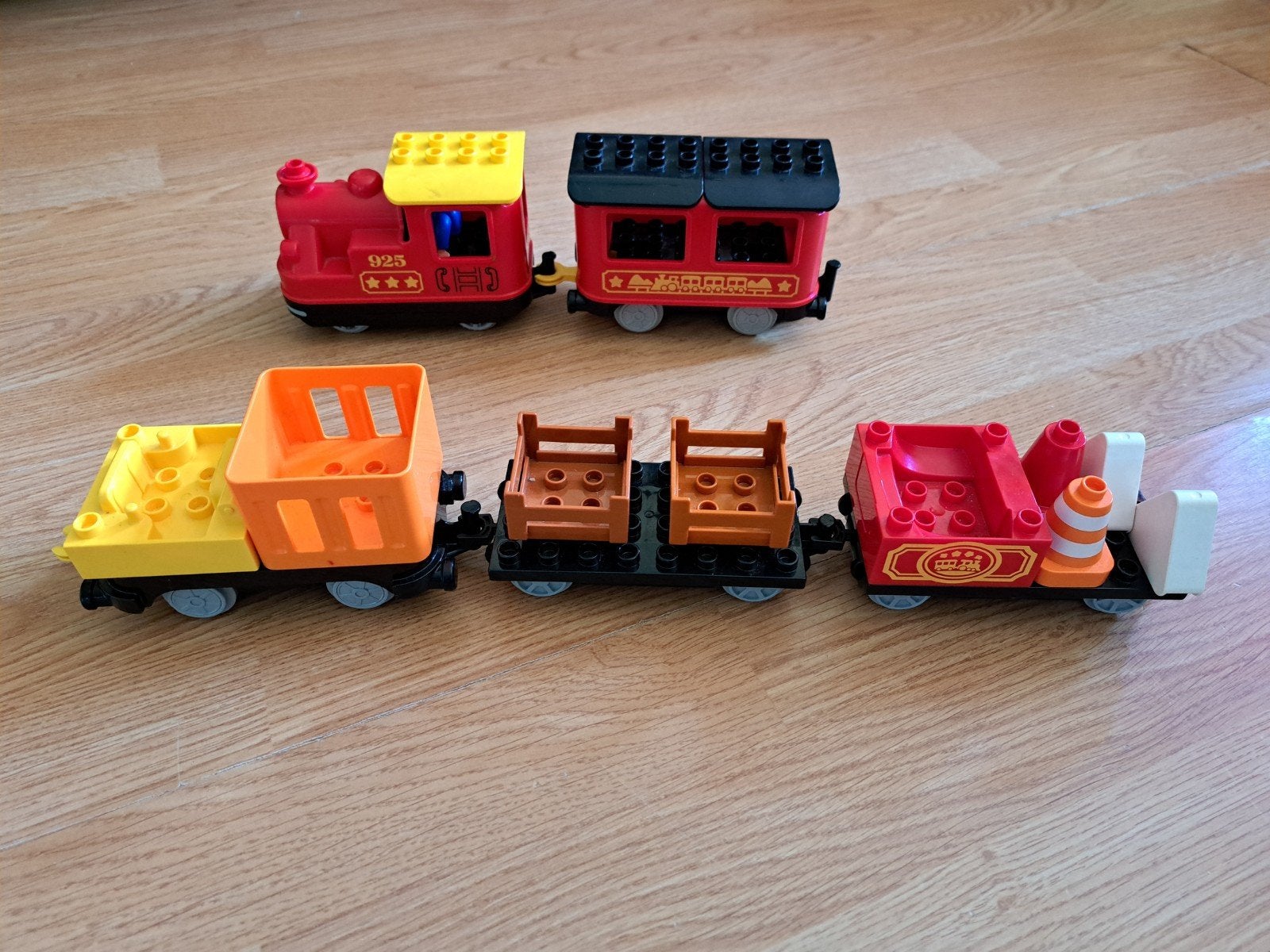 Duplo treinset trein locomotief wagons rails elektrische tre, Ophalen of Verzenden, Zo goed als nieuw, Duplo