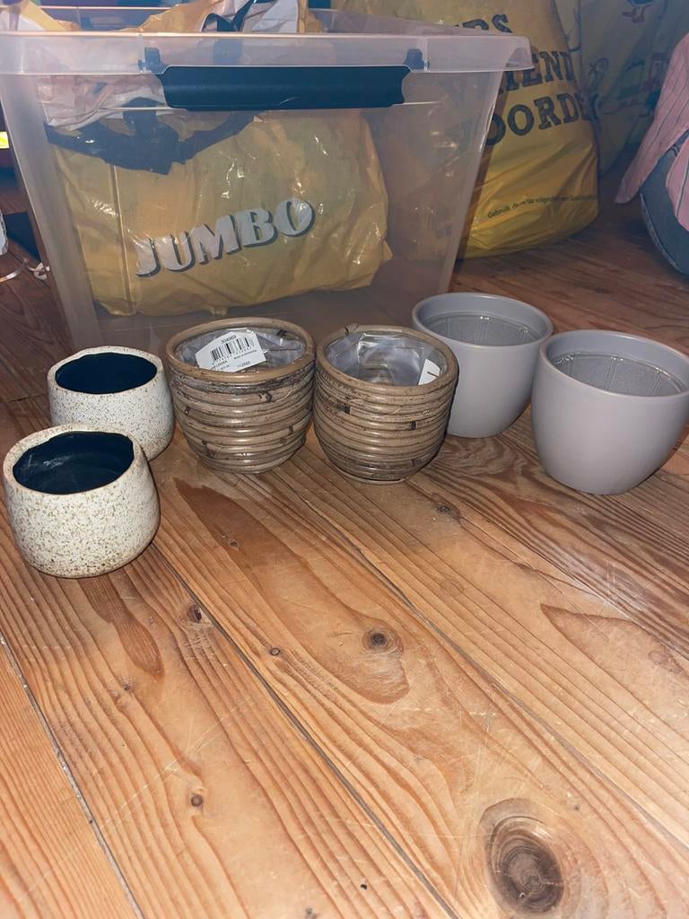 Potjes voor plantjes, Kunststof, Rond, Ophalen of Verzenden, Zo goed als nieuw