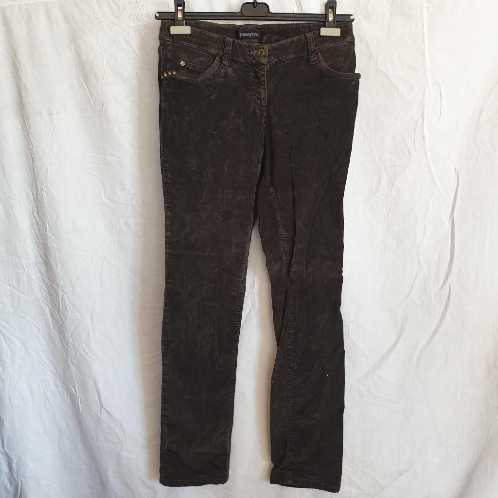 Mooie fluwelen broek. Mt M Merk Passport, Kleding | Dames, Maat 38/40 (M), Bruin, ., Ophalen of Verzenden