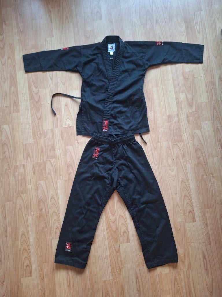 Matsuru Kungfu Pak Zwart - Maat 130 cm, Gebruikt, Maat XS of kleiner, Vechtsportpak, Ophalen of Verzenden