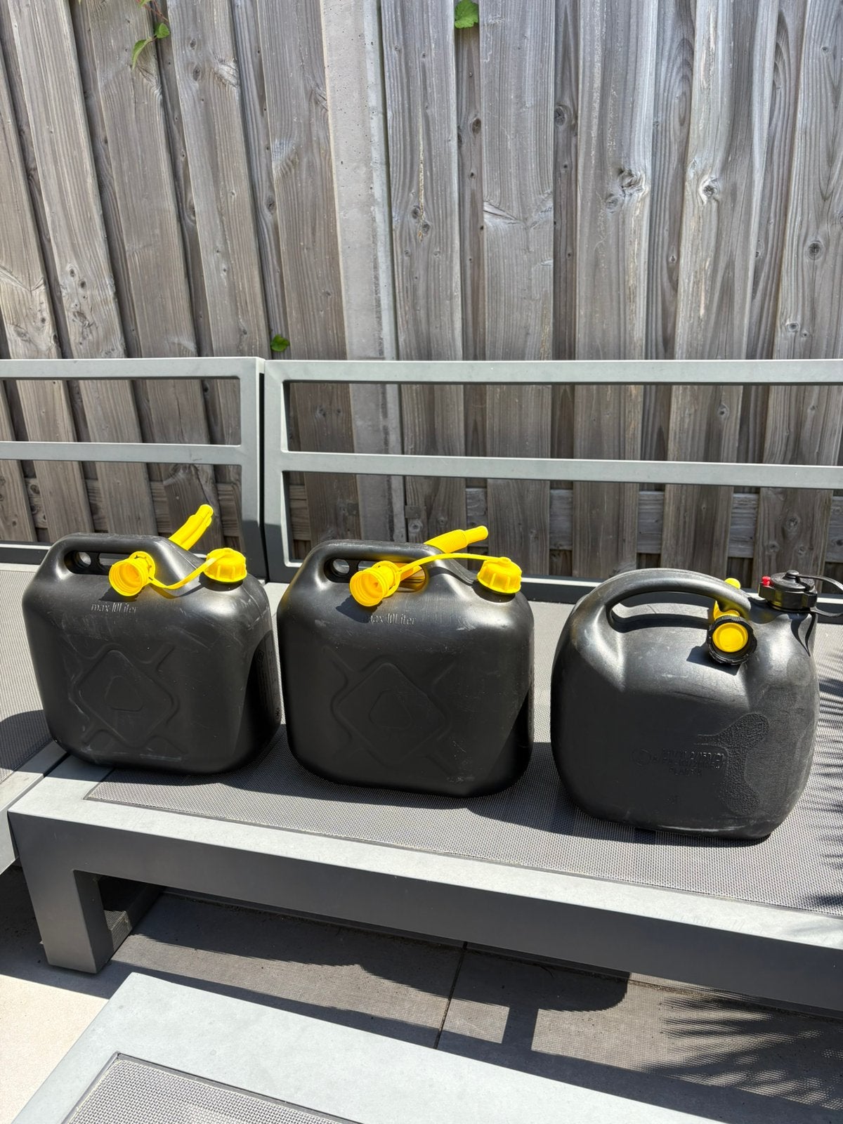 Jerrycan 10 liter 3 stuks, Auto diversen, Ophalen, Zo goed als nieuw