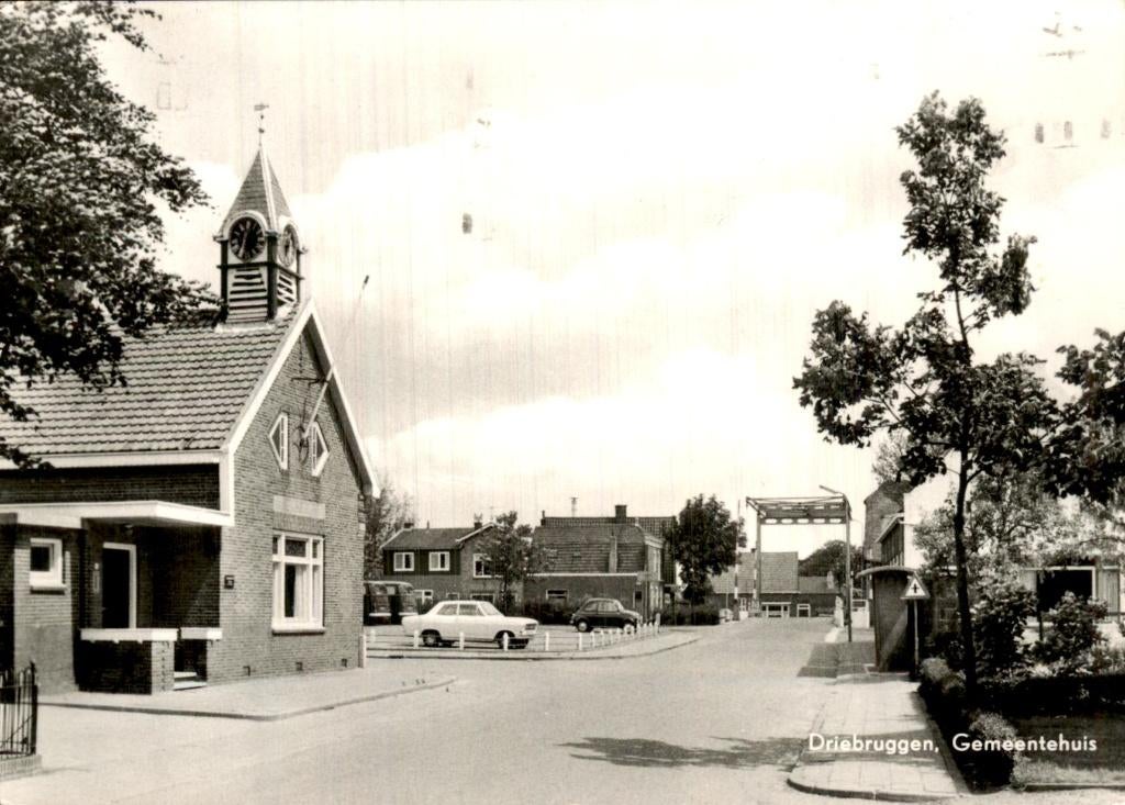 Driebruggen - Gemeentehuis - Voorgevel, Ophalen of Verzenden, 1960 tot 1980, Gelopen, Zuid-Holland
