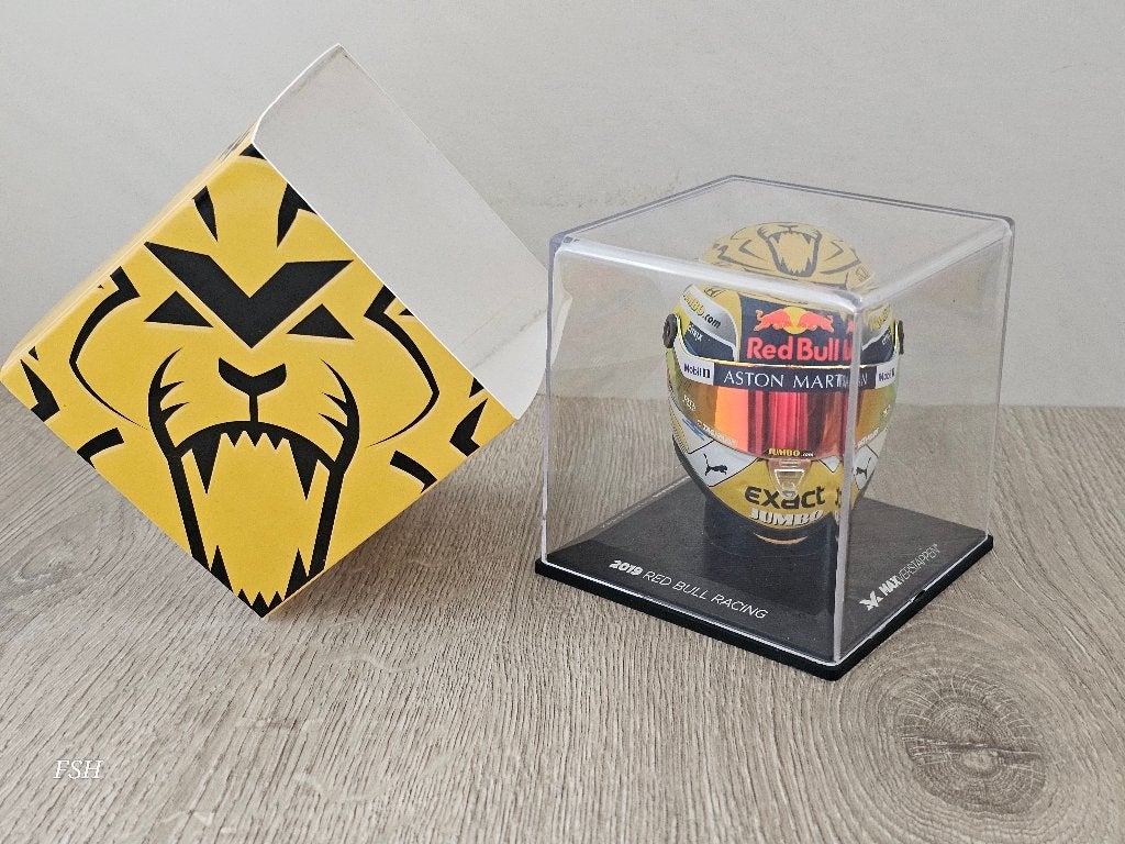 Helm 1:4, Max Verstappen # 33, GP Austria 2019., Ophalen of Verzenden, Zo goed als nieuw, Formule 1