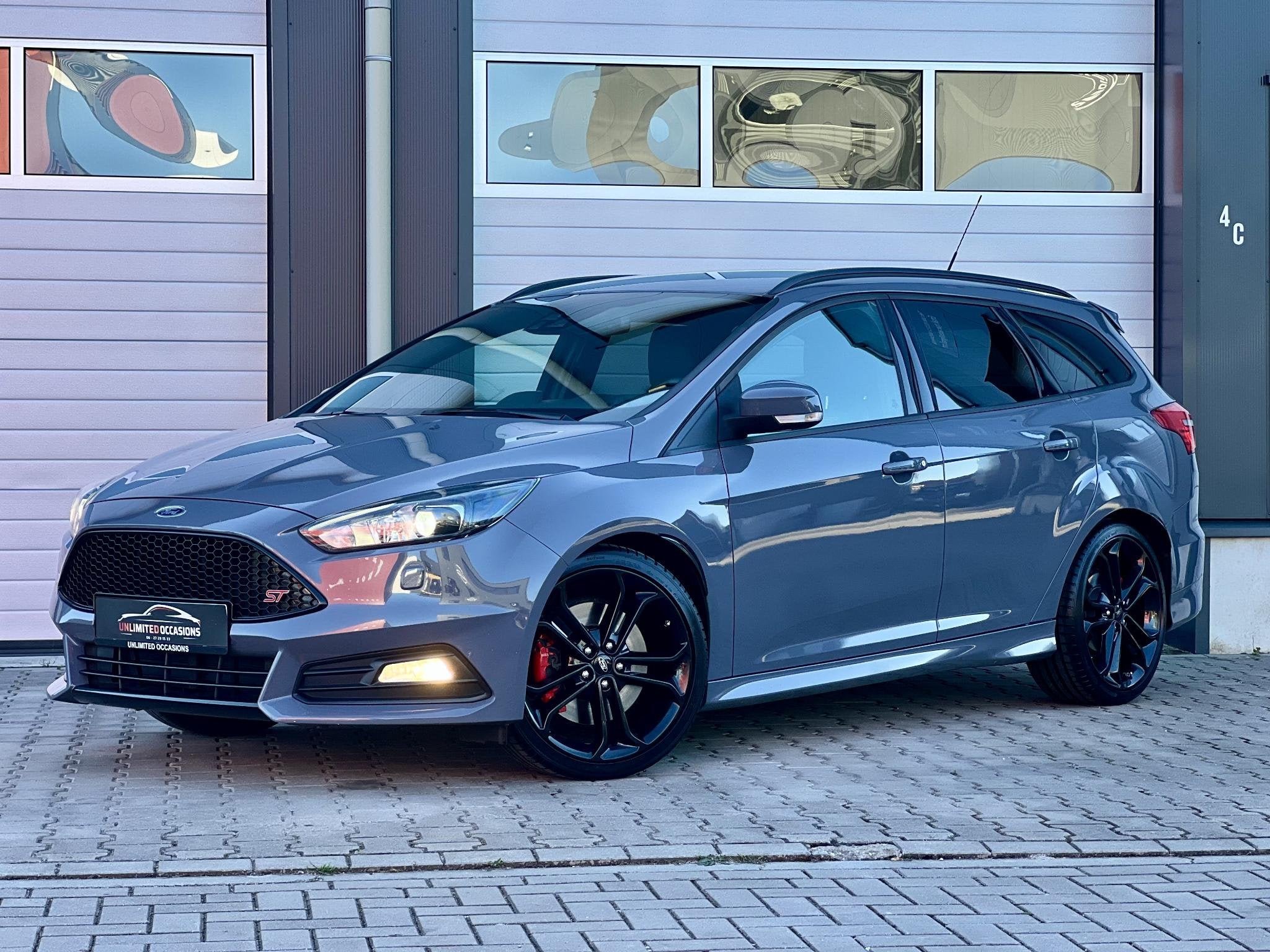 Ford Focus Wagon 2.0 ST-3 *250PK*LEER*MEEST VOLLE, Auto's, Ford, 15 km/l, Gebruikt, Euro 6, 4 cilinders