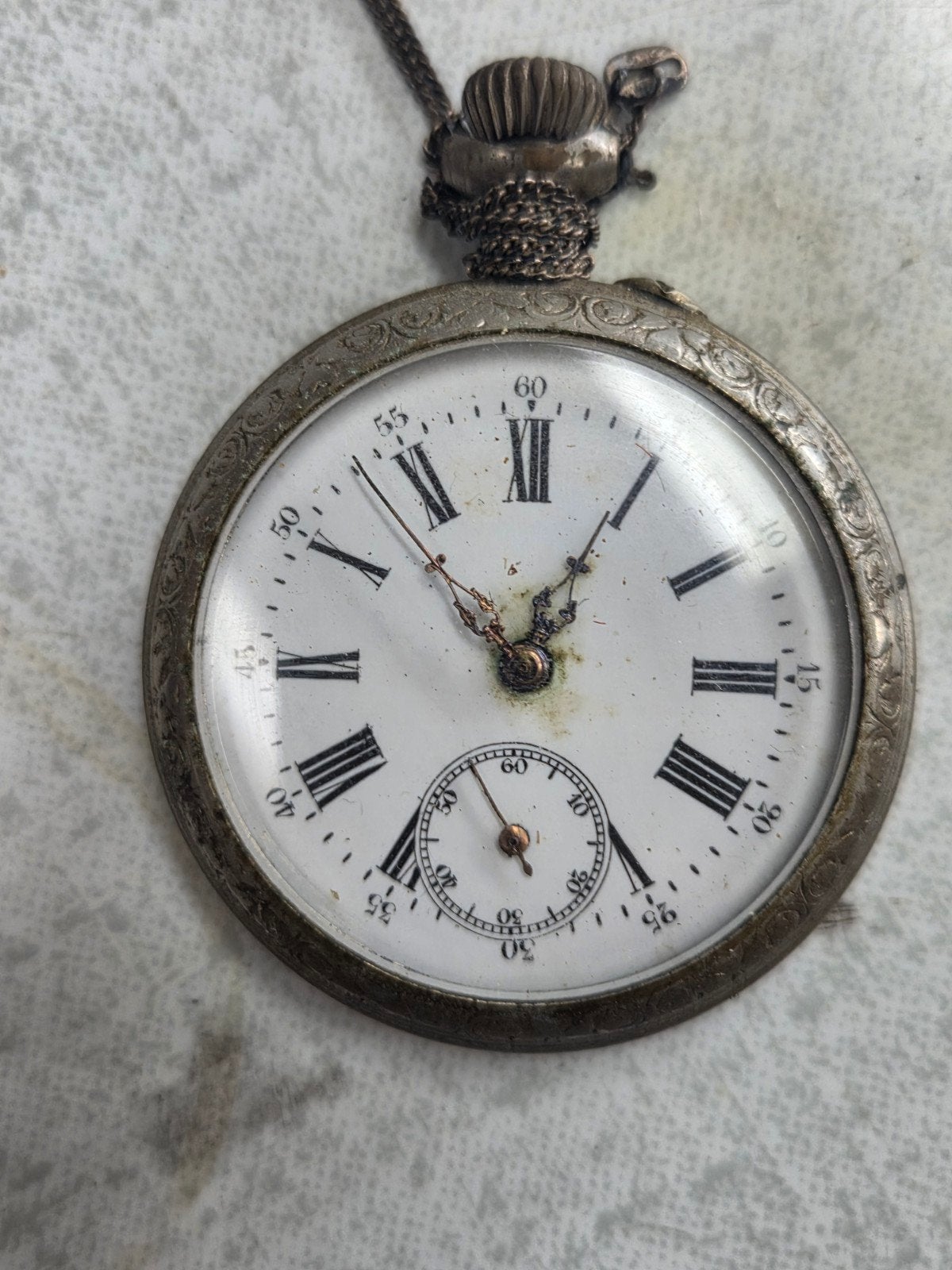 Antiek zakhorloge met paardenmotief en ketting, Ophalen of Verzenden, Overige materialen, Overige typen