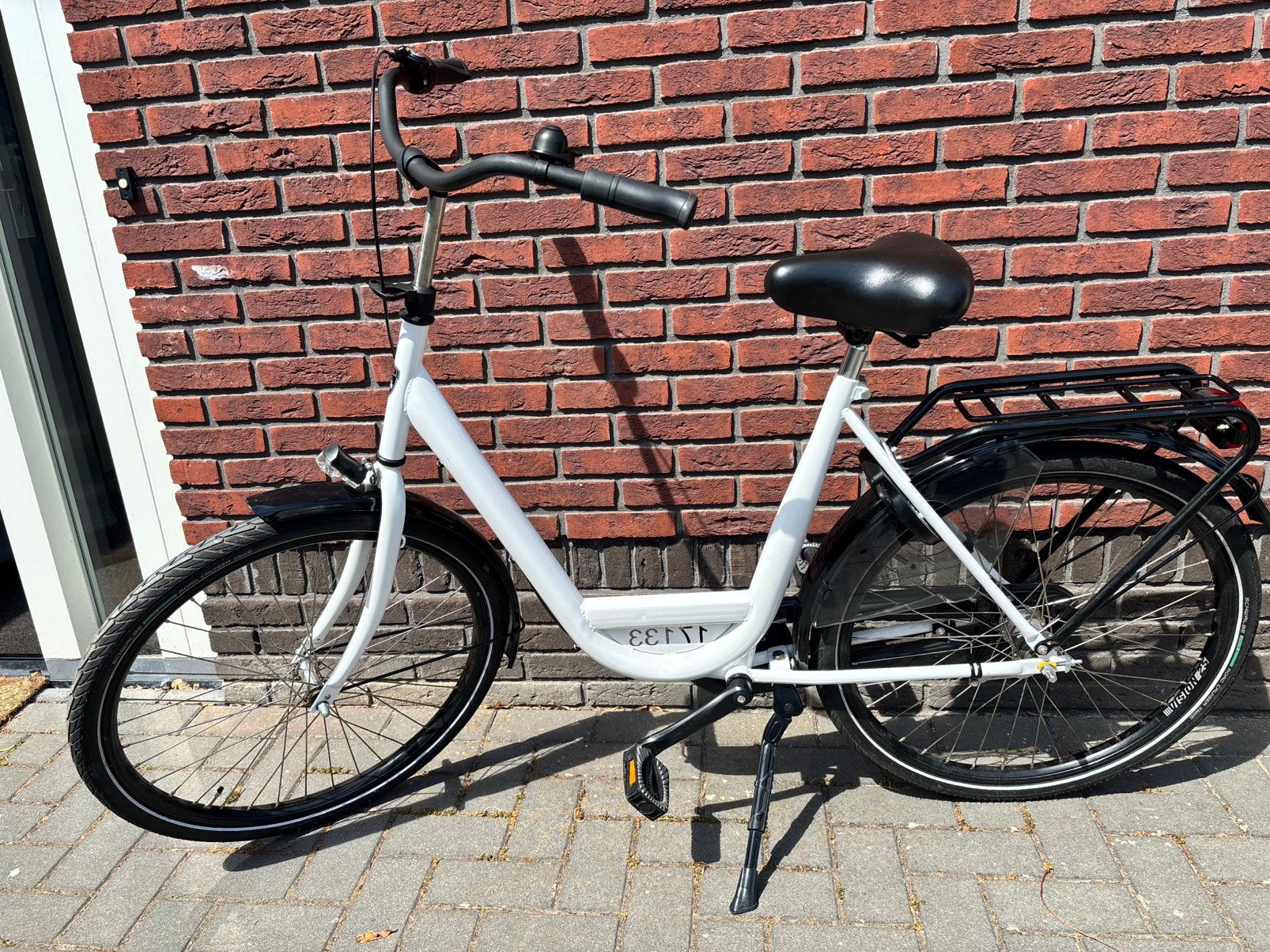 Burgers Damesfiets, lage instap, 3 versnellingen, AXA slot, Ophalen, Zo goed als nieuw, Overige merken, Versnellingen