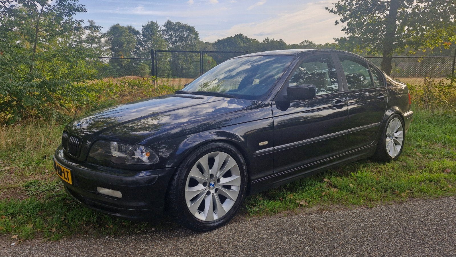 BMW 3-Serie 2.8 I 142KW 328 AUT 1998 Zwart, Automaat, Beige, Zwart, 10 km/l