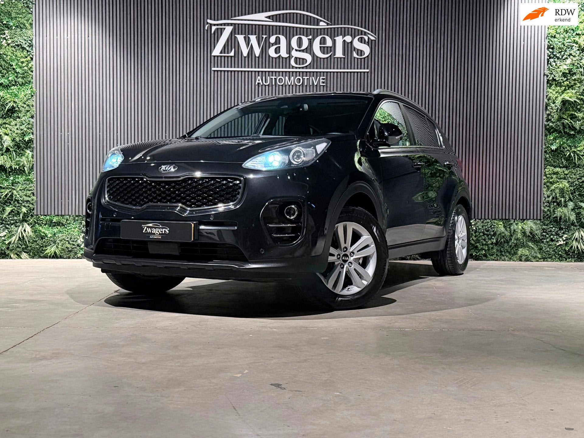 Kia SPORTAGE 1.6 GDI ExecutiveLine | Leder | Navi | Camera |, Auto's, Voorwielaandrijving, Gebruikt, 4 cilinders, Met garantie (alle)