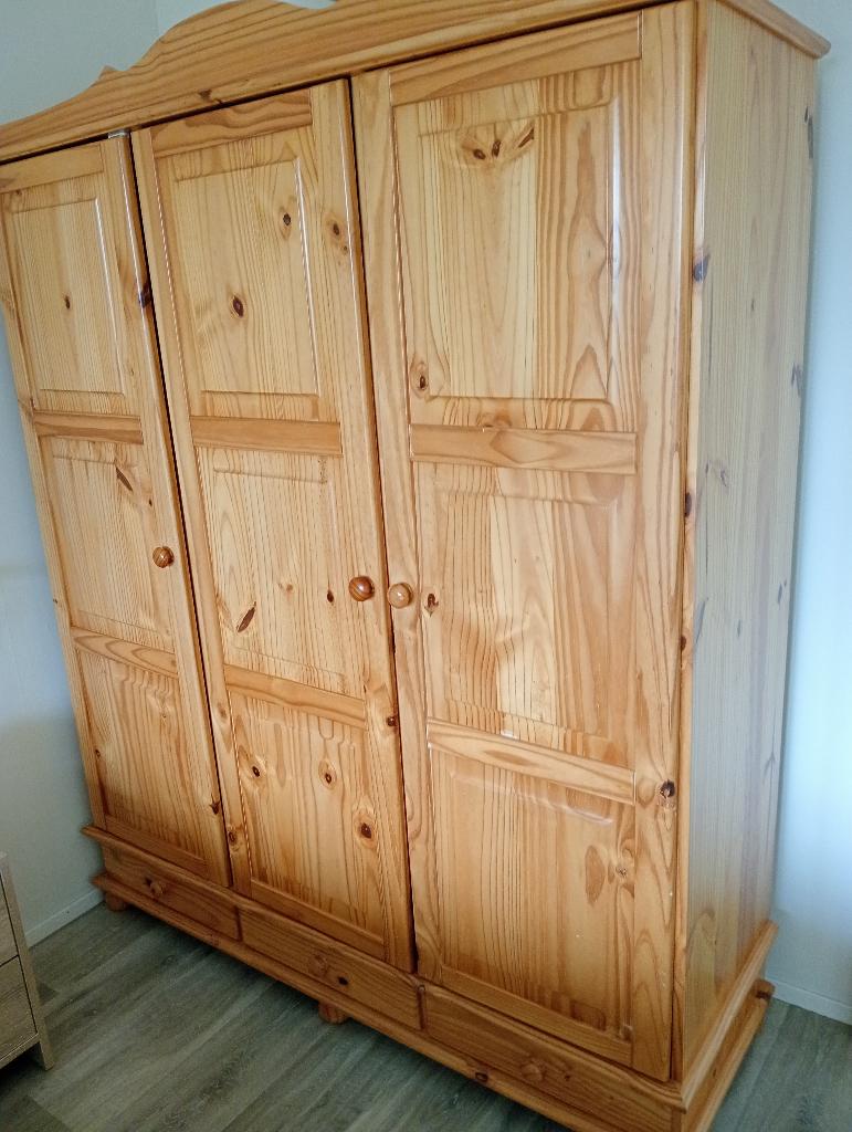 Grenen kledingkast., Gebruikt, 100 tot 150 cm, 25 tot 50 cm, Ophalen