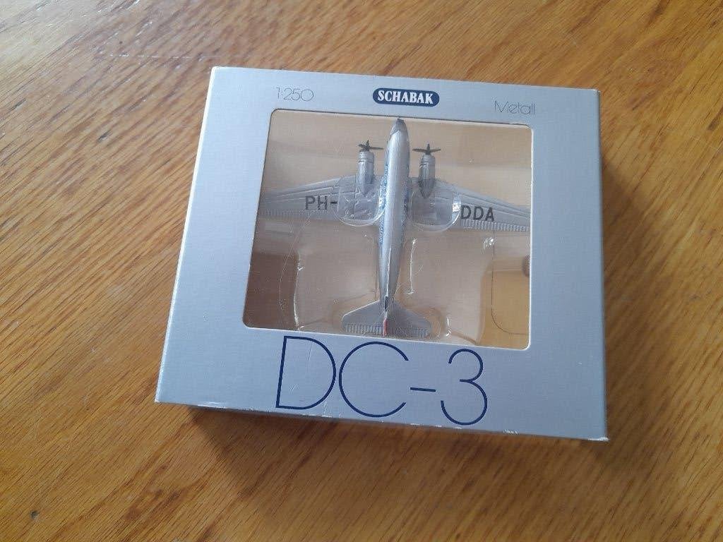 Schabak Metall 1028/89 Douglas DC-3 PH-DDA 1:250, Overige merken, 1:200 of kleiner, Ophalen of Verzenden, Zo goed als nieuw