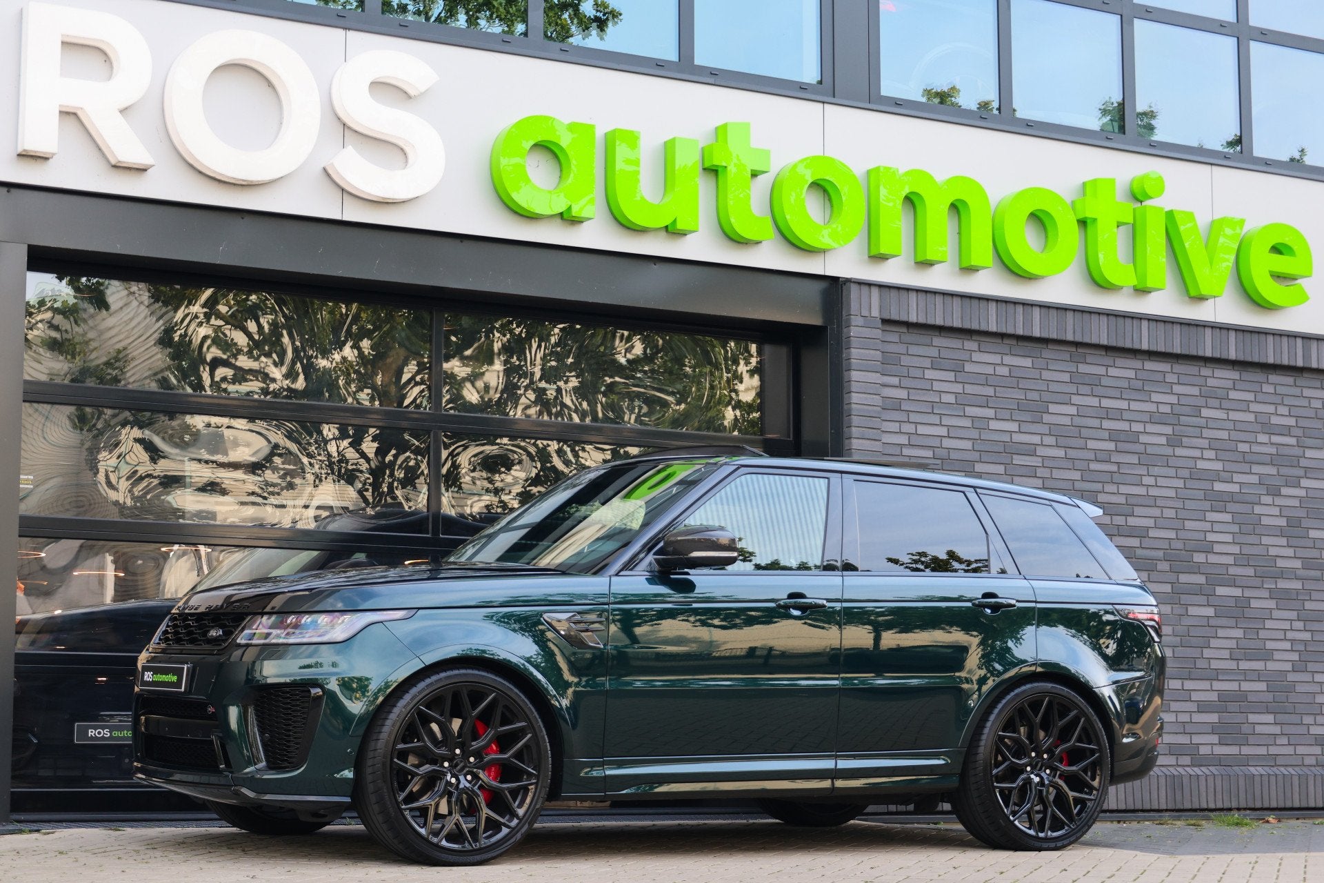 Land Rover Range Rover Sport P575 SVR | UNIEK! | SVO RACING, Automaat, Dealer onderhouden, 3000 kg, Leder