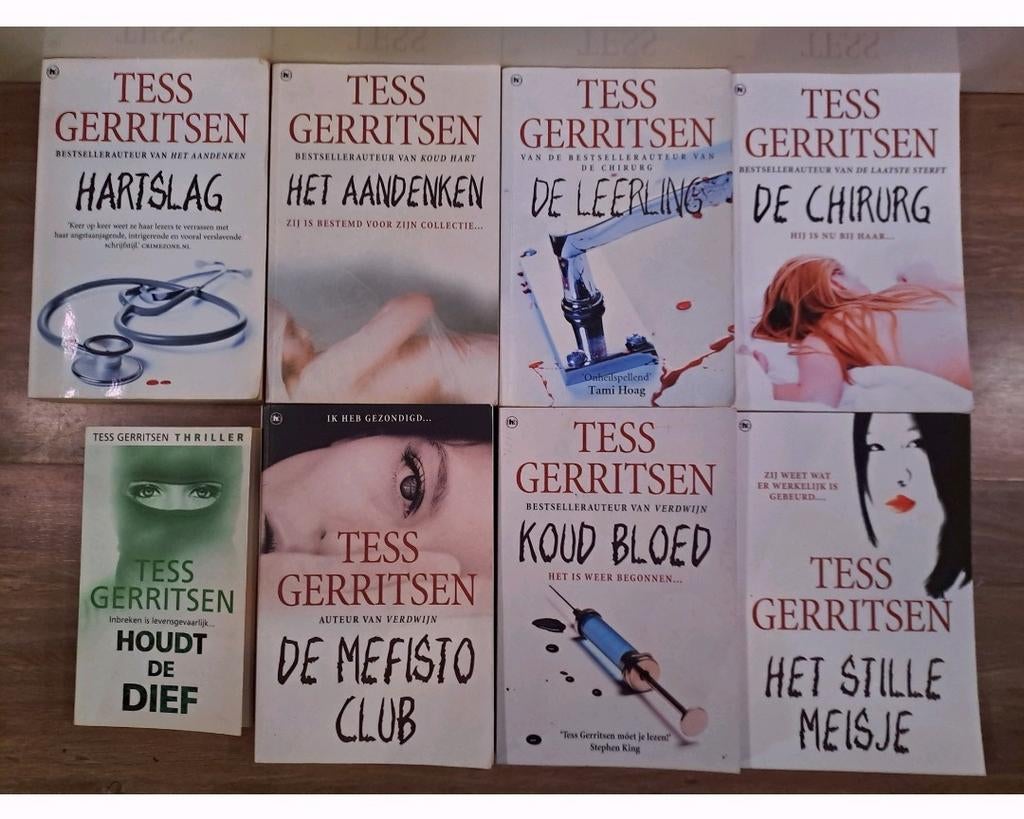 Tess Gerritsen 8x Pakket Hartslag De Chirurg Koud Bloed, Ophalen of Verzenden, Gelezen, Tess Gerritsen, Nederland