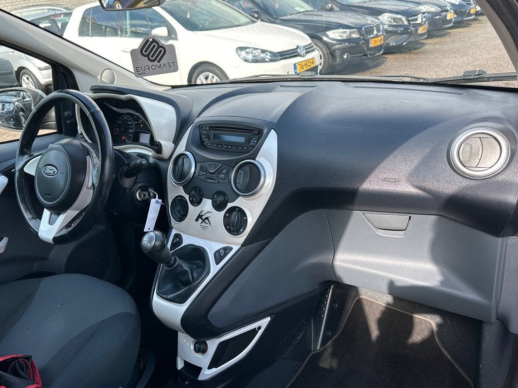 Ford Ka Gereserveerd!, Voorwielaandrijving, Euro 5, Gebruikt, 1242 cc