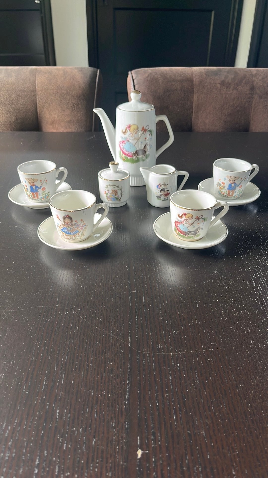 Vintage Porseleine kinder theeservies, Ophalen