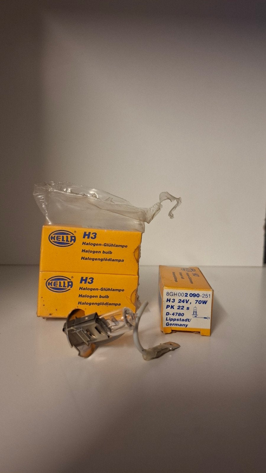 Hella H3 Halogeenlamp 24V 70W PK 22s - Nieuw in doos, Ophalen of Verzenden, Nieuw