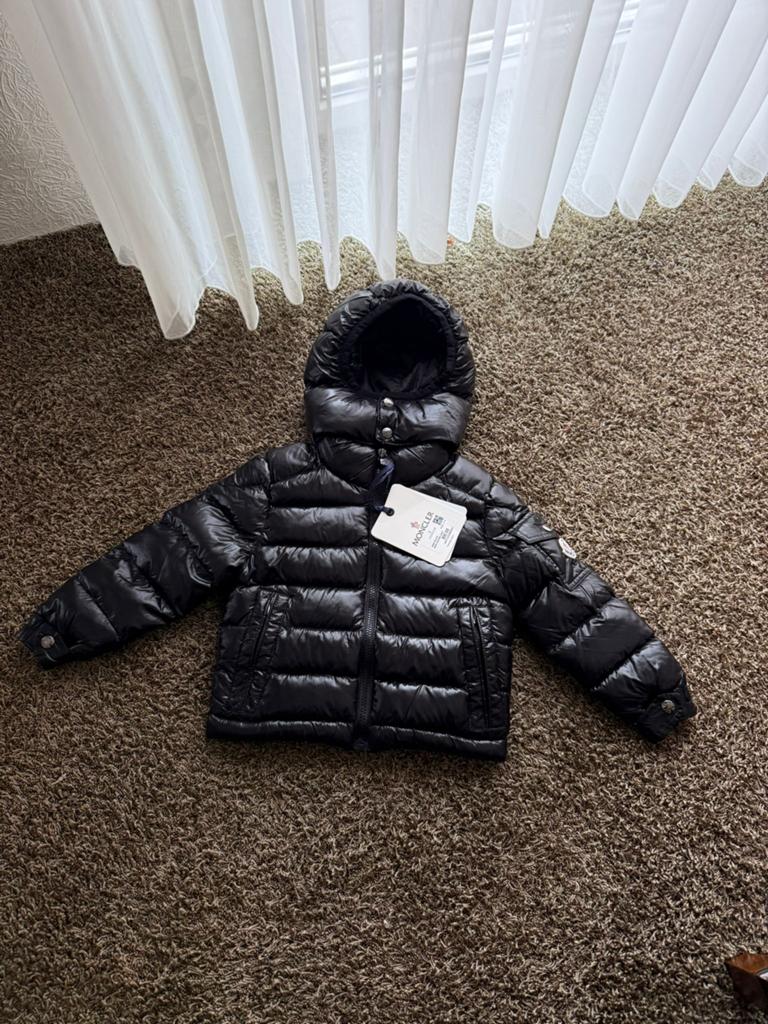 Moncler maya kinder 86/92. 104/110, Kinderen en Baby's, Ophalen of Verzenden, Nieuw, Jongetje of Meisje