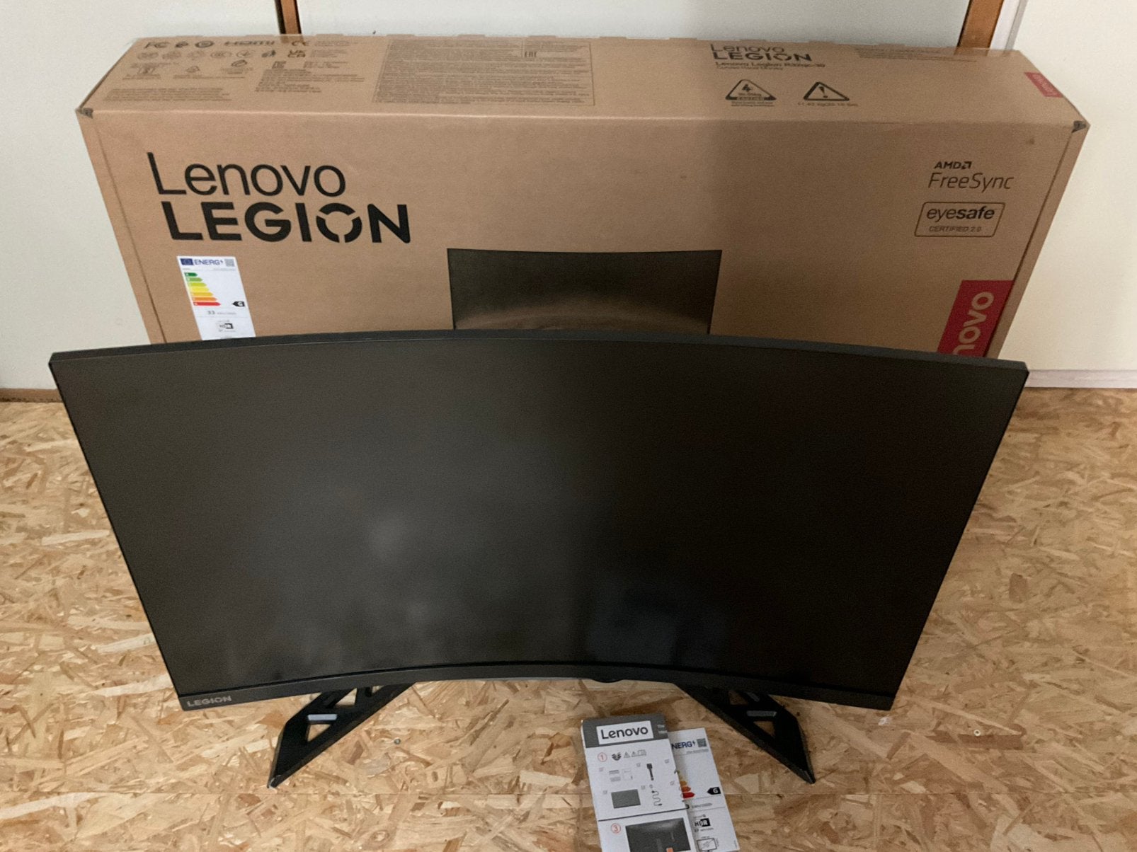 T.k Lenovo Legion R32QC-30 monitor 80cm 2560x1440 Quad HD, Computers en Software, Monitoren, IPS, Curved, Ophalen of Verzenden
