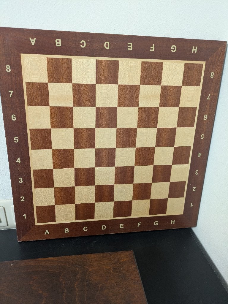 Mahonie houten schaakbord met houten Staunton schaakstukken, Ophalen, Gebruikt