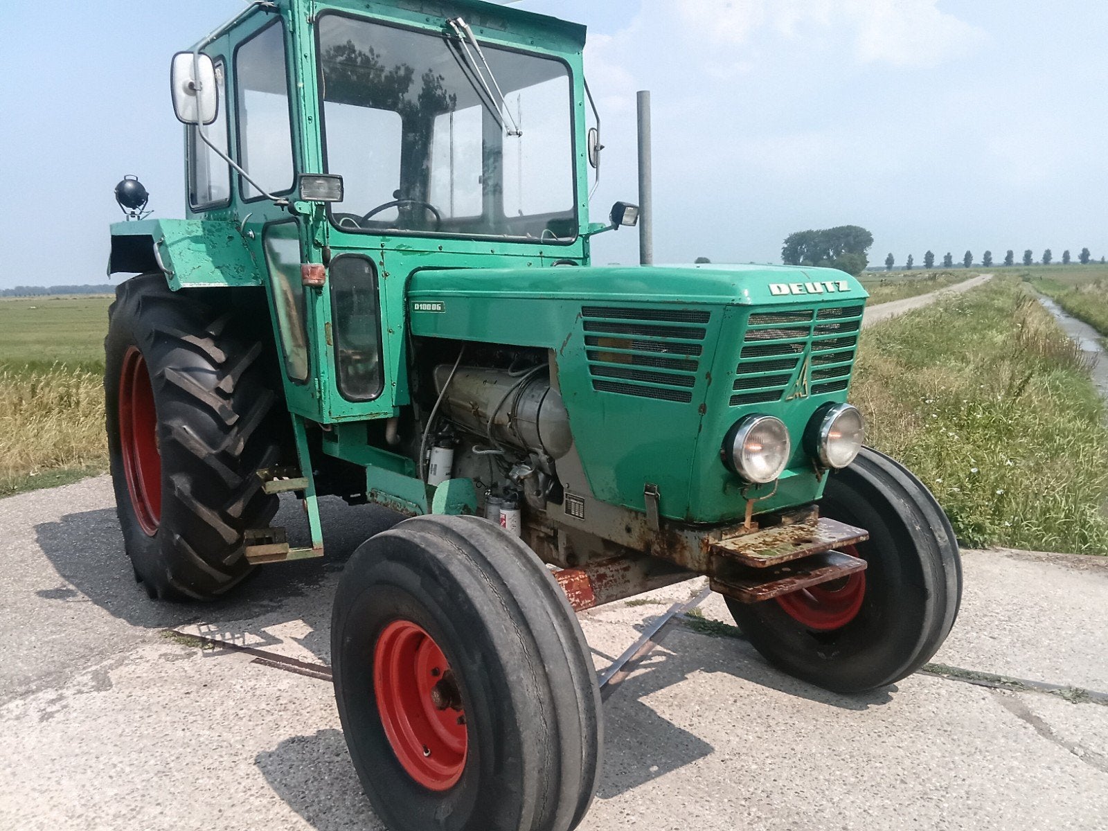 Deutz D100.06 en International 844 S, Ophalen, Gebruikt, Tot 80 Pk, Overige merken