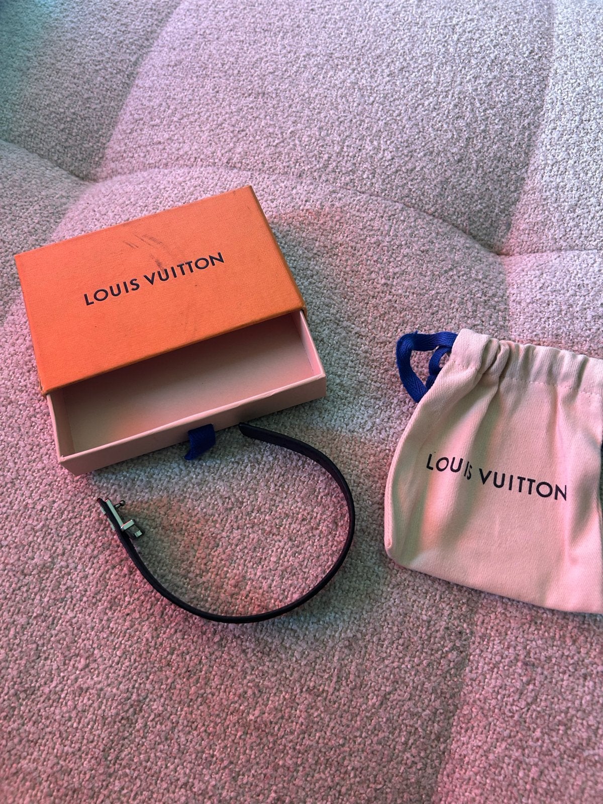 Louis Vuitton armband, 3 tot 5 cm, 90 tot 100 cm, Tailleriem, Ophalen of Verzenden