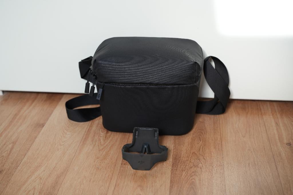 DJI Mini 4 Pro - Tas + Propeller Houder, Ophalen of Verzenden, Zo goed als nieuw