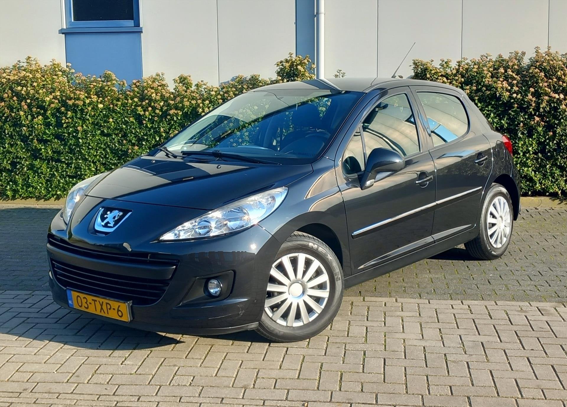 PEUGEOT 207 1.4 73pk 5D Access Lite LPG G3 Airco, Auto's, Voorwielaandrijving, Euro 5, Stof, Zwart