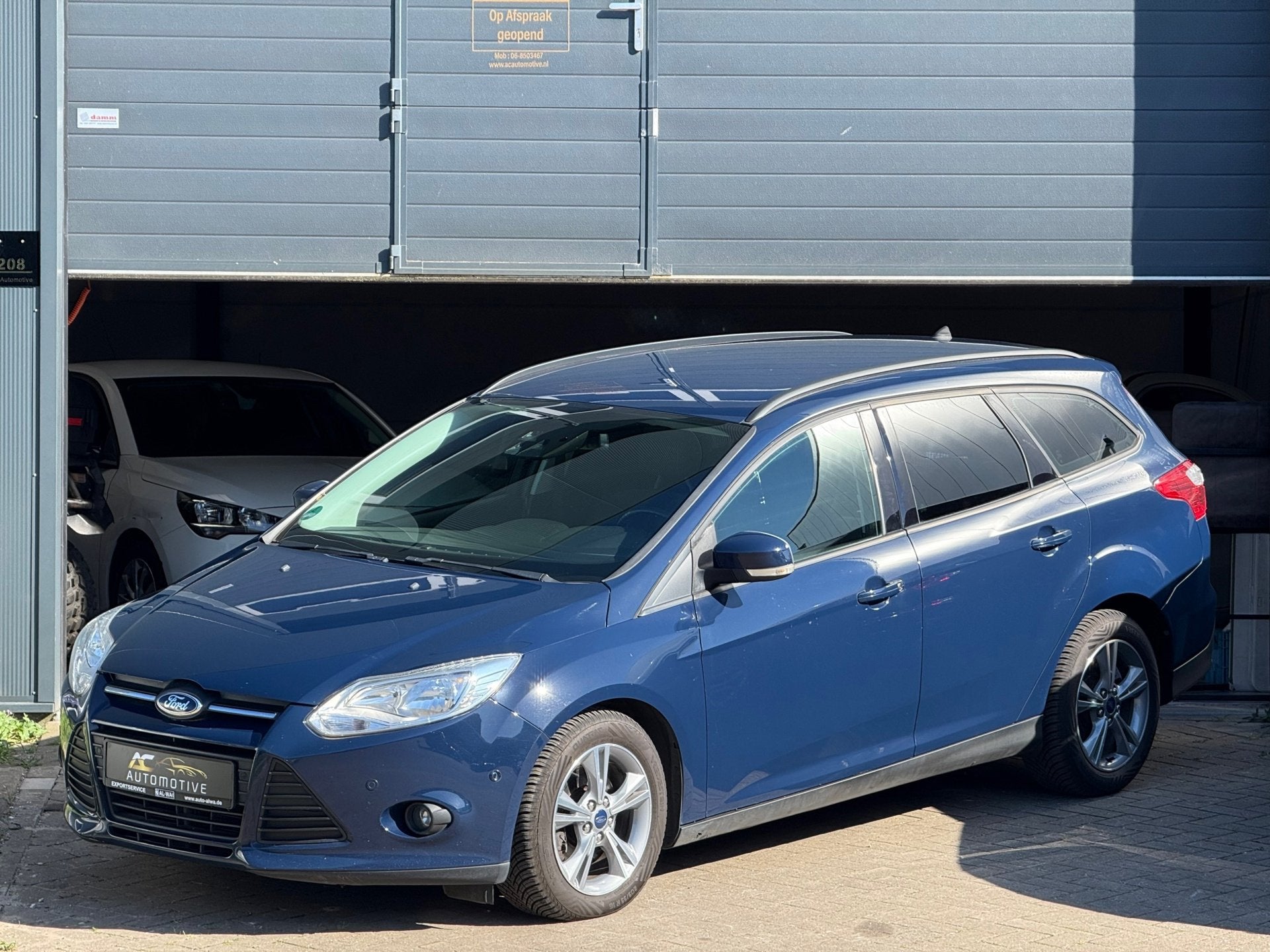 Ford Focus Wagon 2.0 TDCi Titanium Automaat, Gebruikt, 4 cilinders, Blauw, 163 pk