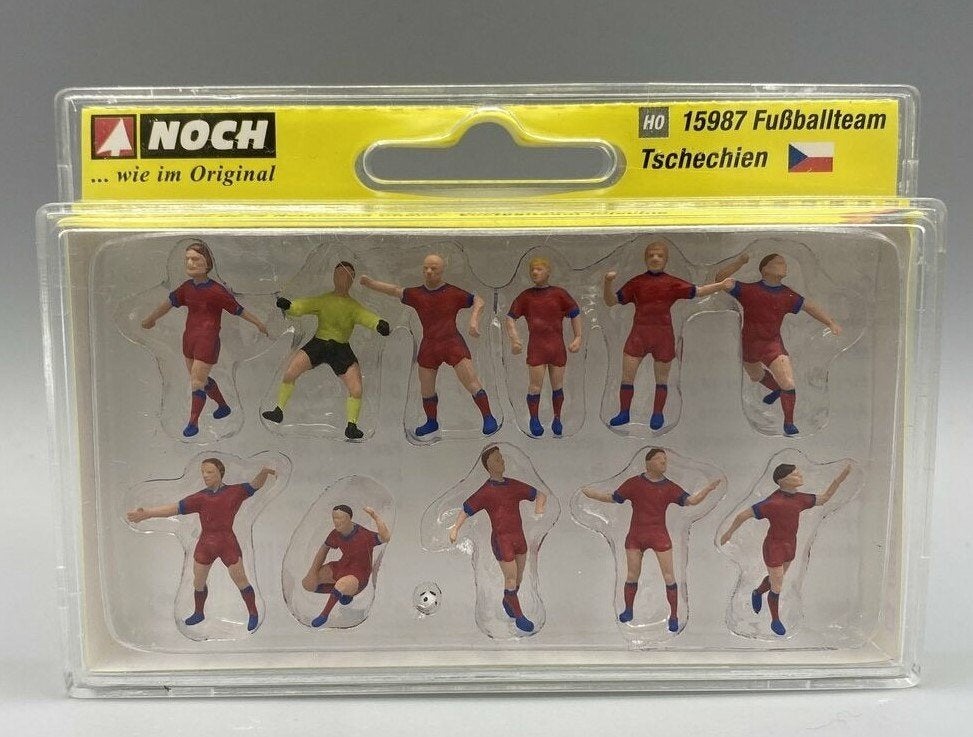 Noch H0 15987 - Voetbal elftal in ovp, Overige merken, Gelijkstroom of Wisselstroom, Overige typen, Nieuw