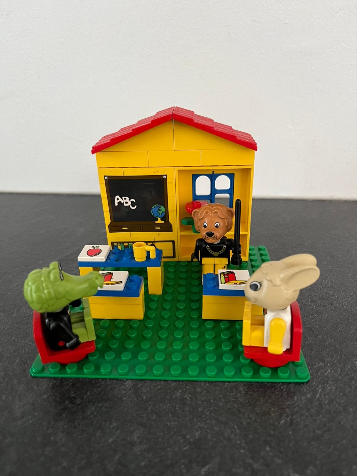 Fabuland “schooltje” (serie 3647), Inclusief minifiguren, Overige thema's, Lego, Ophalen of Verzenden